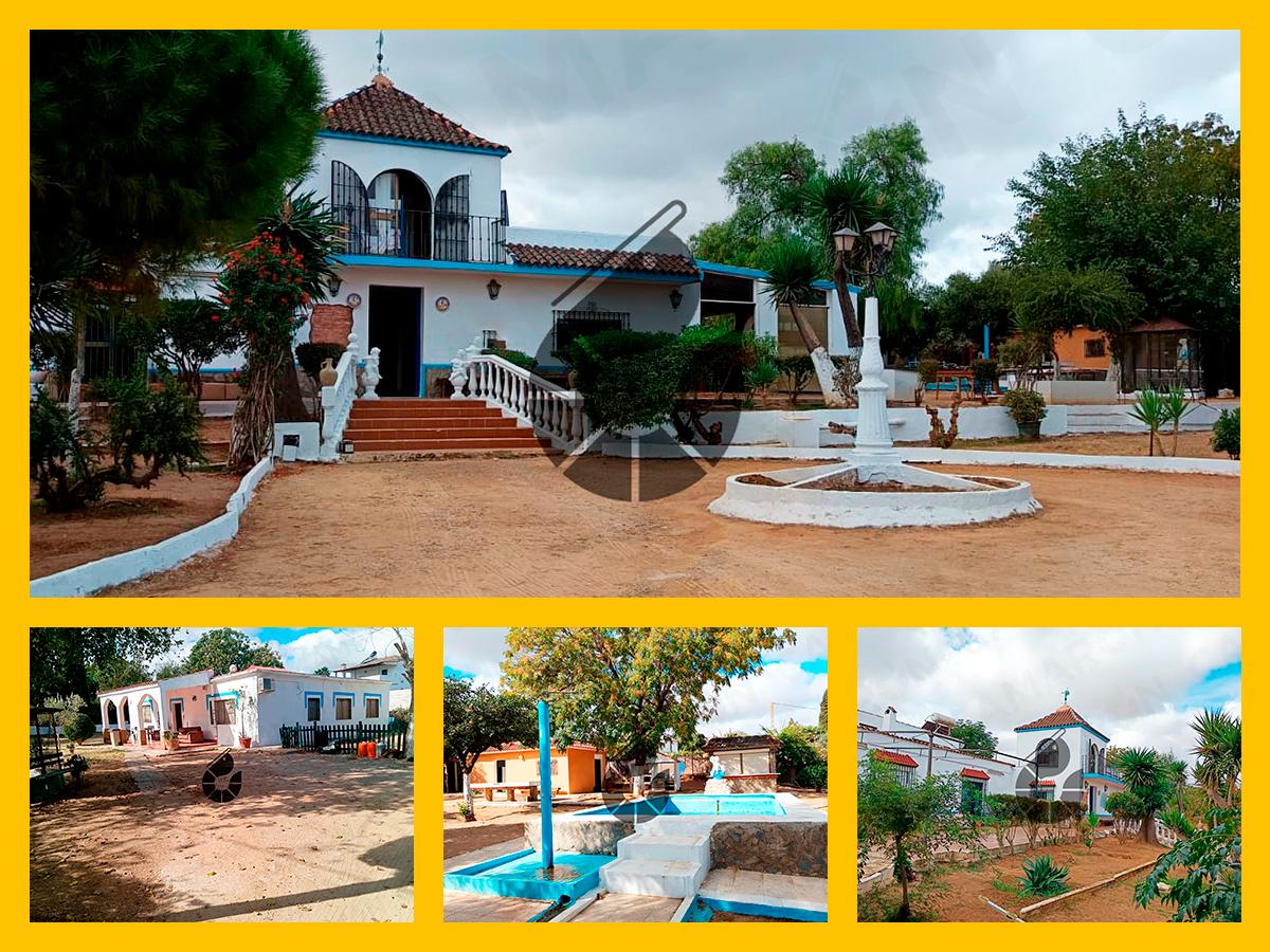 Casa Rústica en venta en Coria del Río de 564 m2 REF:01784