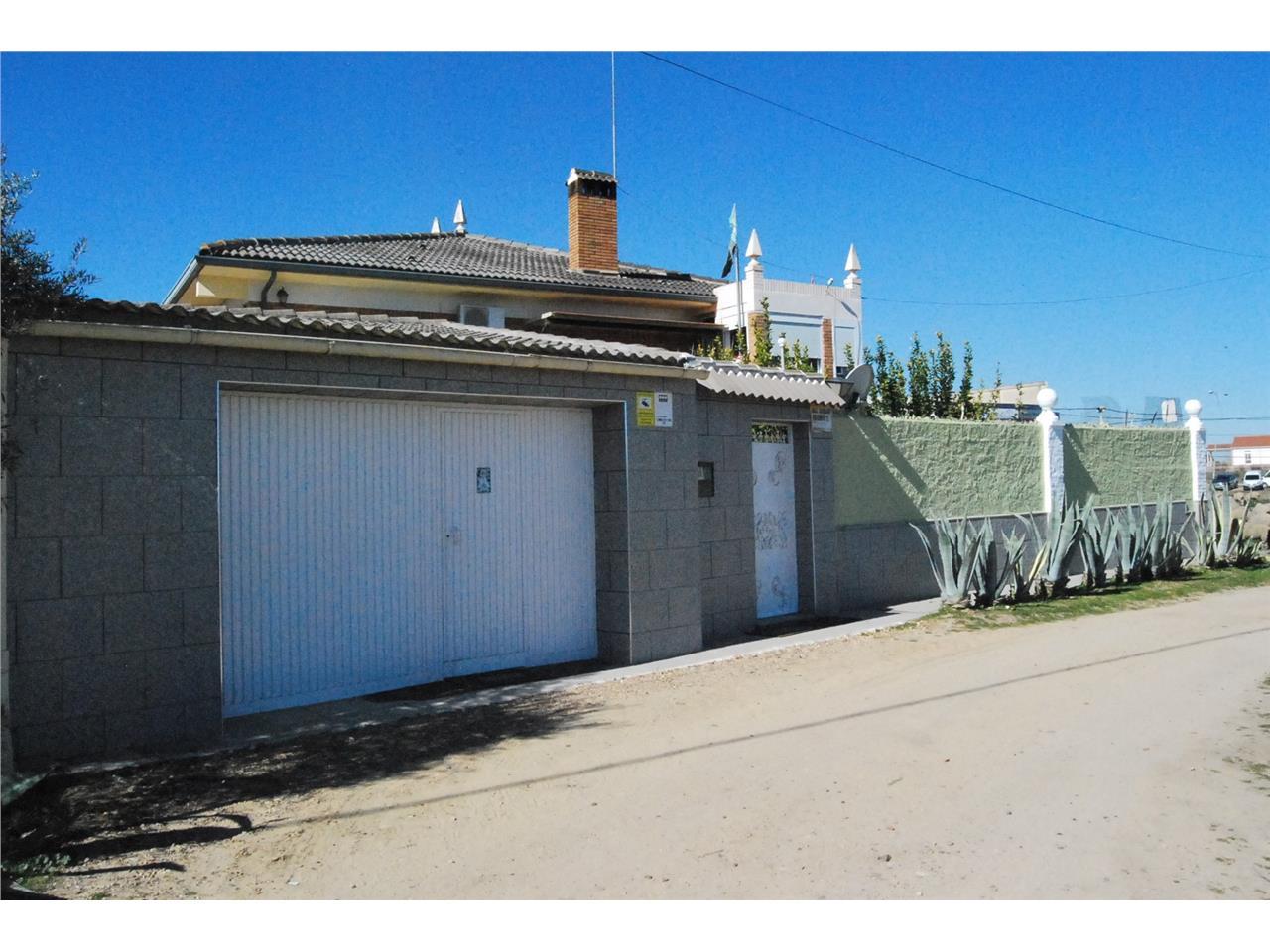 Casa de campo en venta en Badajoz