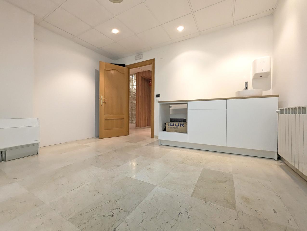 Oficina en alquiler en Logroño zona Calle General Vara del Rey, 26001
