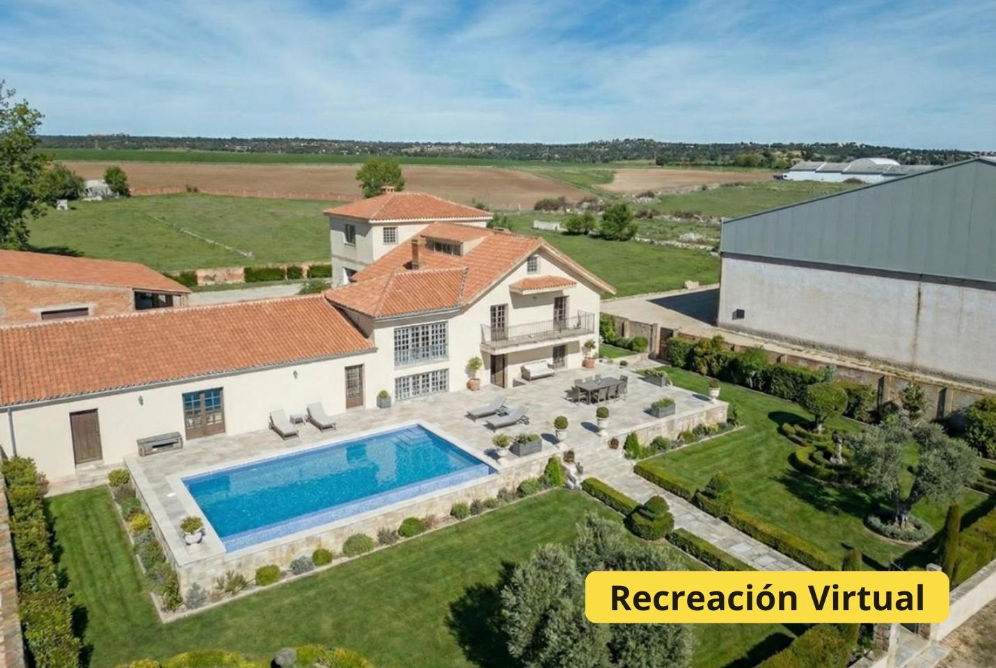 Parcela y terreno  con vivienda y naves en el Poligono de  La Colilla - OCASIÓN!