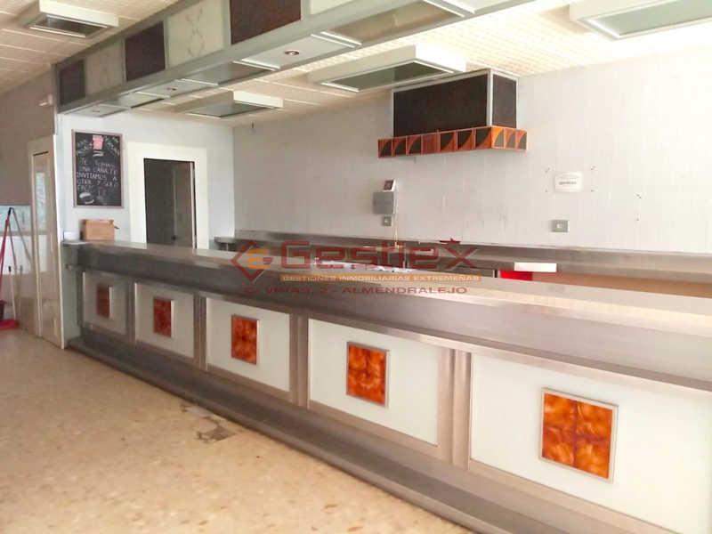 Local en venta en Badajoz