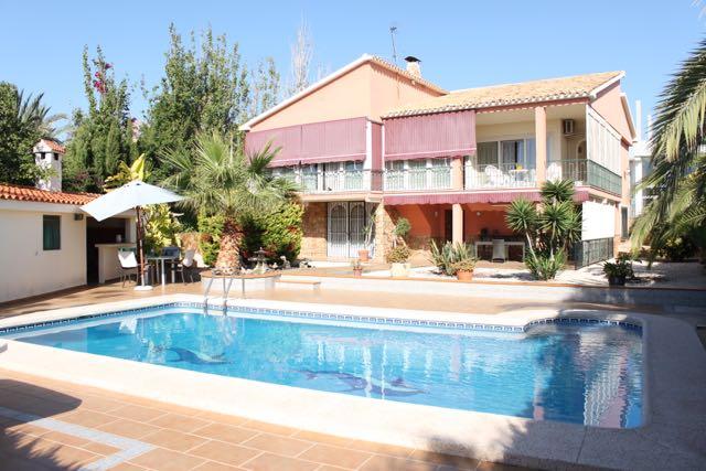 Chalet en venta en Alicante