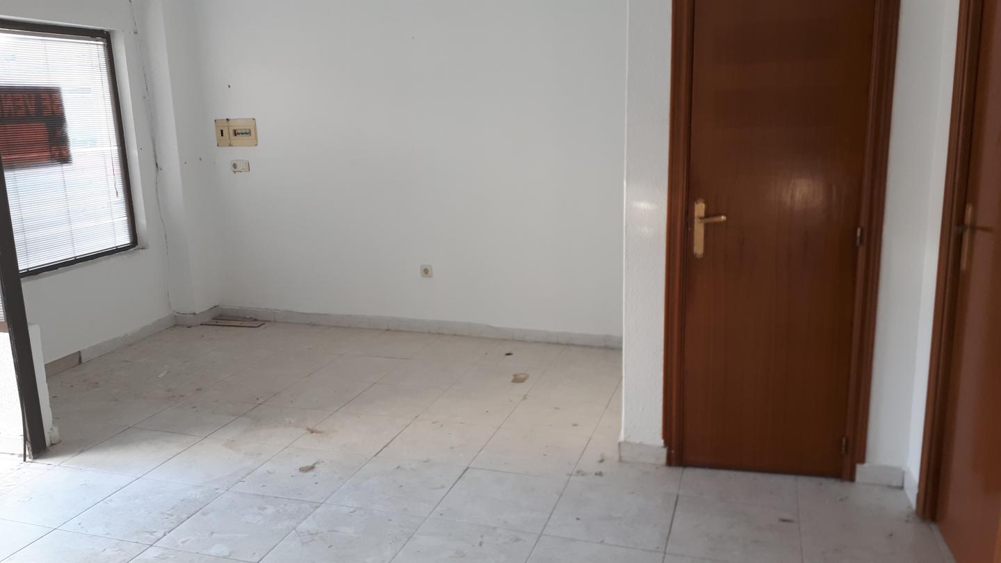 Local en venta en Badajoz
