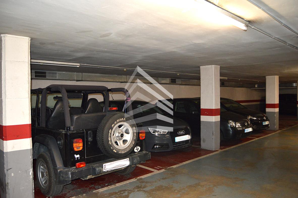 parking en barcelona · carrer-de-cornet-i-mas-08017 24000€