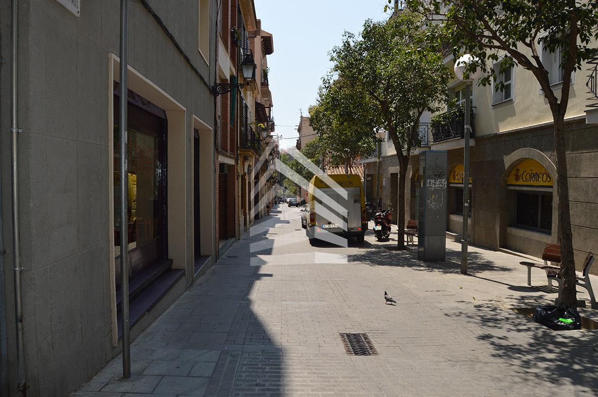 parking en barcelona · carrer-de-cornet-i-mas-08017 24000€