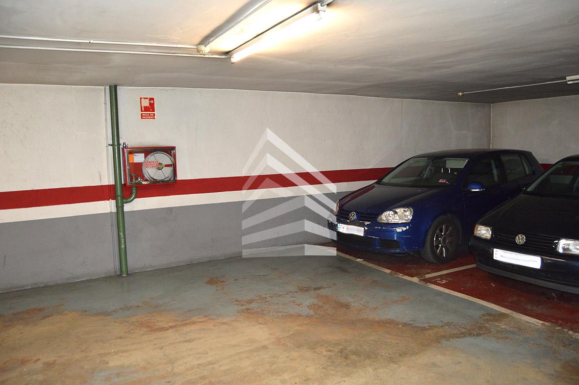 parking en barcelona · carrer-de-cornet-i-mas-08017 24000€
