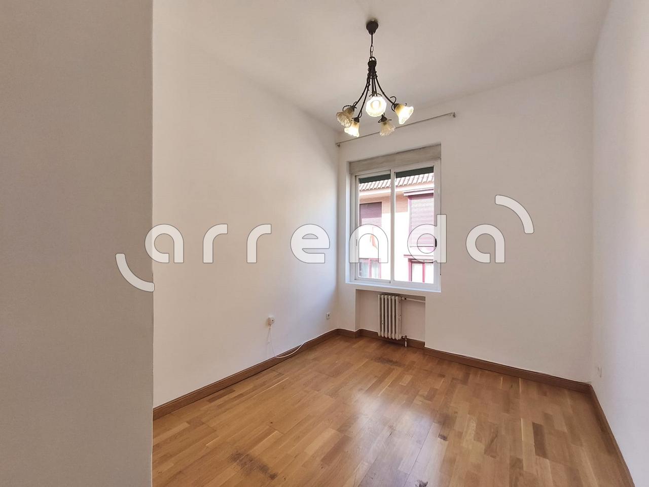 pisos en madrid · calle-de-san-raimundo-28039 610000€