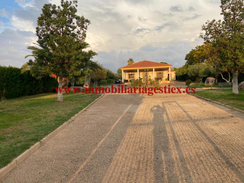 Chalet en venta en Badajoz