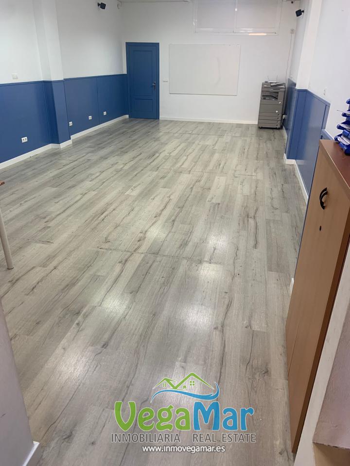 Local en venta en Granada