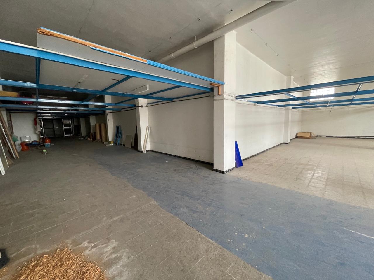 local en montcada-i-reixac · montcada-centro 257000€
