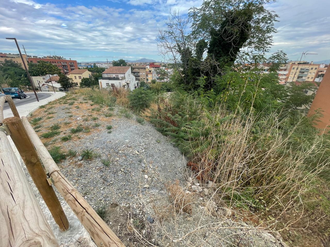 terreno en montcada-i-reixac · font-pudenta 67000€