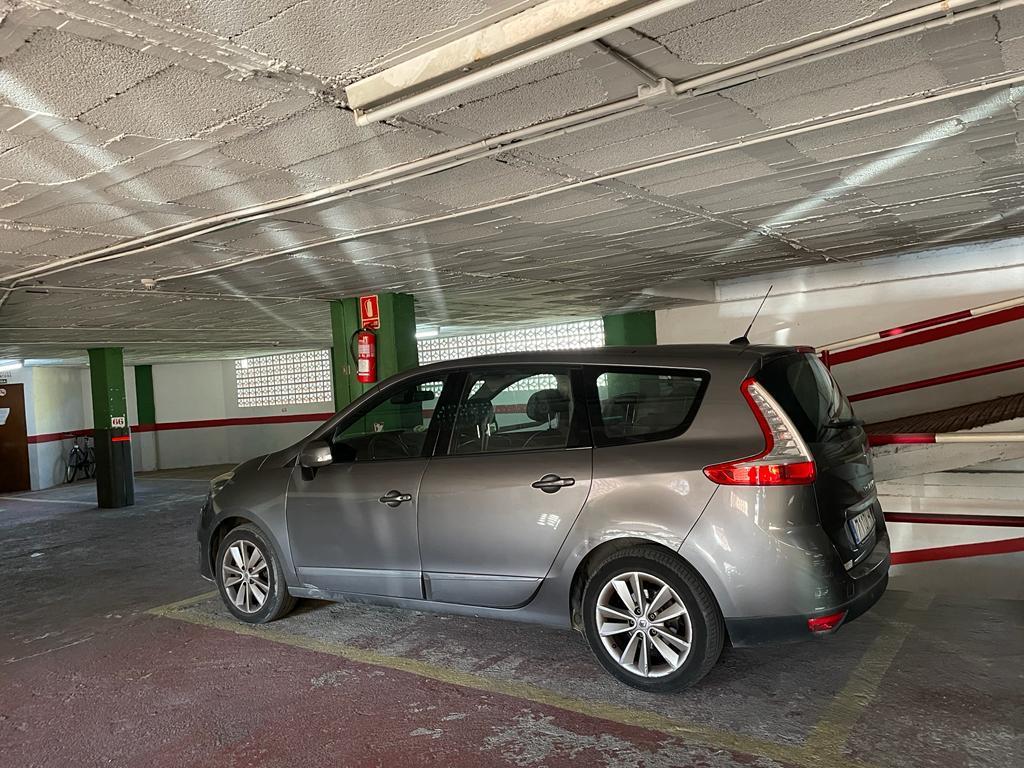 plaza-de-parking en montcada-i-reixac · bifurcacion-08110 12000€