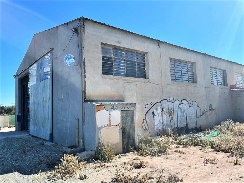 Industrial en venta en Alicante
