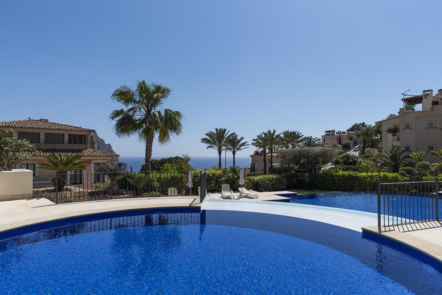 Amplio Apartamento con jardín privado en exclusivo complejo del Puerto de Andratx — Port d'Andratx — Foto 3