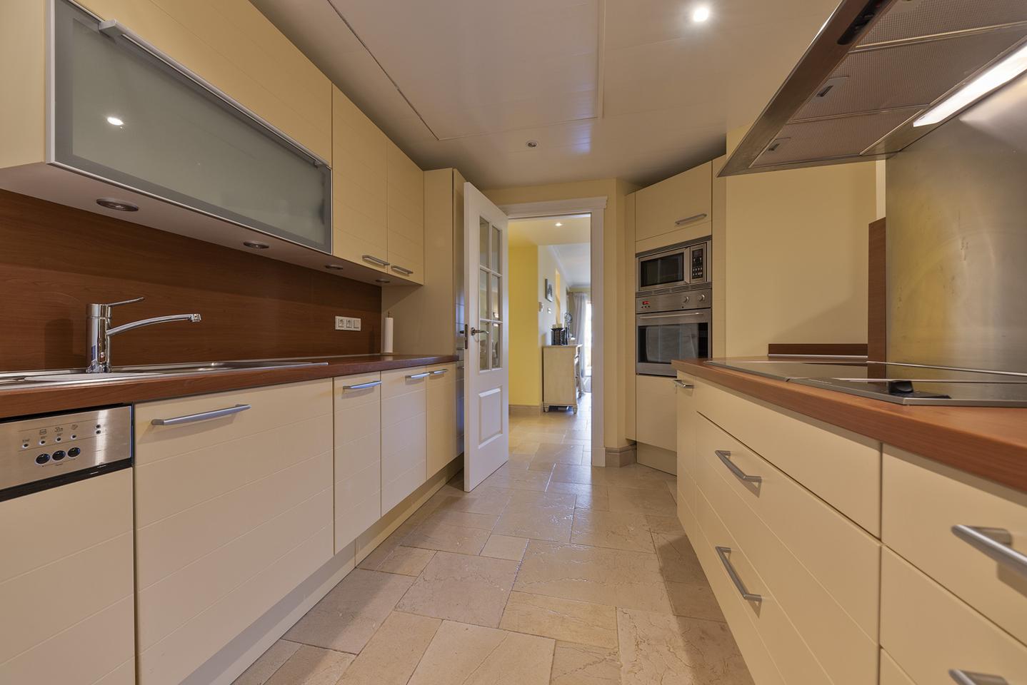 Amplio Apartamento con jardín privado en exclusivo complejo del Puerto de Andratx — Port d'Andratx — Foto 7