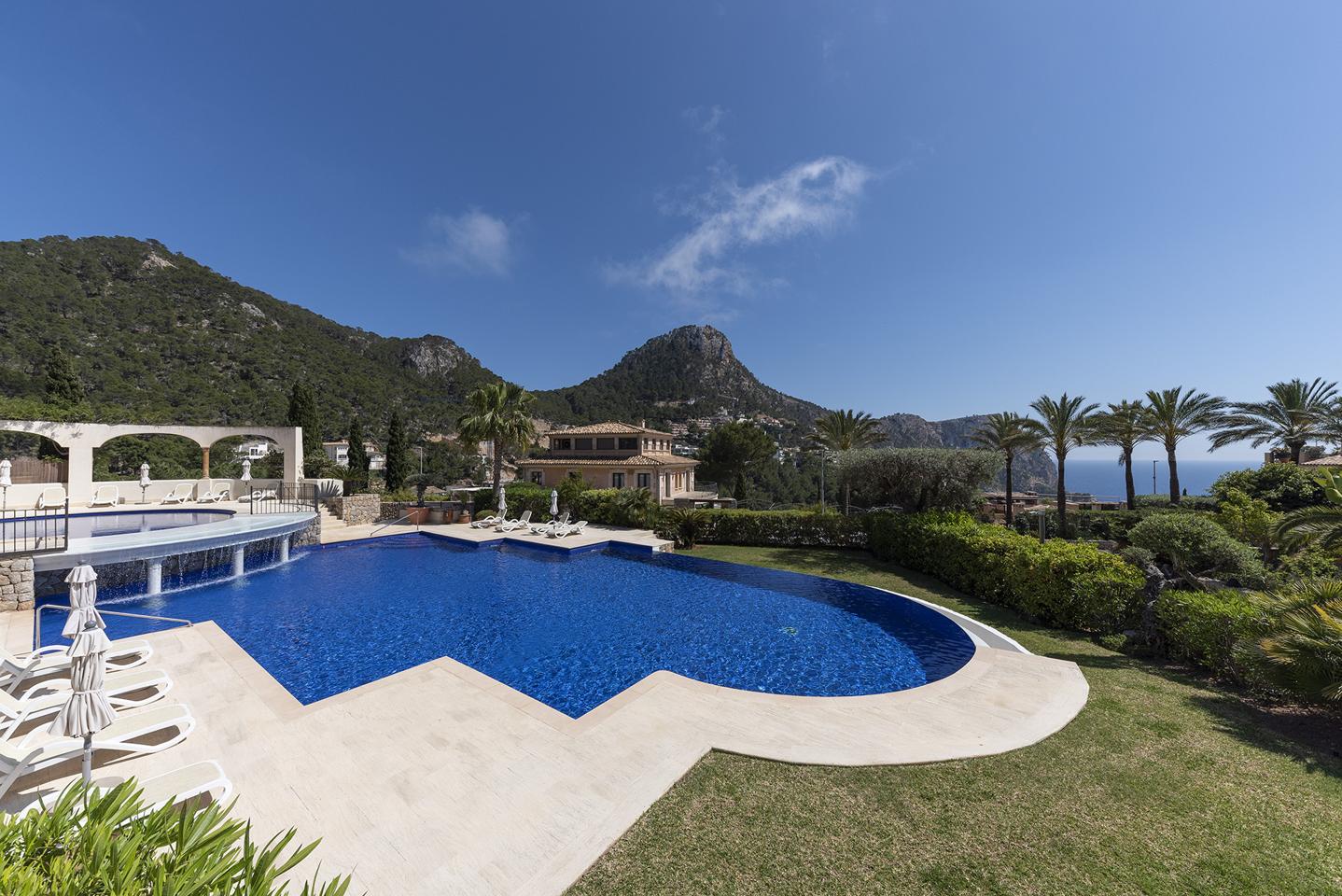 Amplio Apartamento con jardín privado en exclusivo complejo del Puerto de Andratx — Port d'Andratx — Foto 4