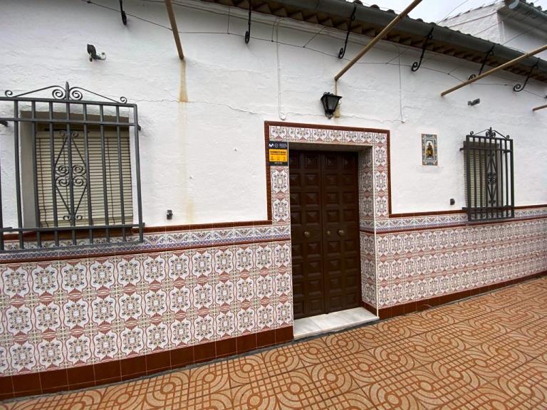 foto de CASA EN VILLANUEVA DE ALGAIDAS, MÁLAGA.