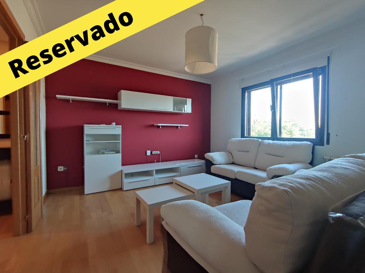 Vivienda amueblada junto al supermercado ALCAMPO con  plaza de garaje.