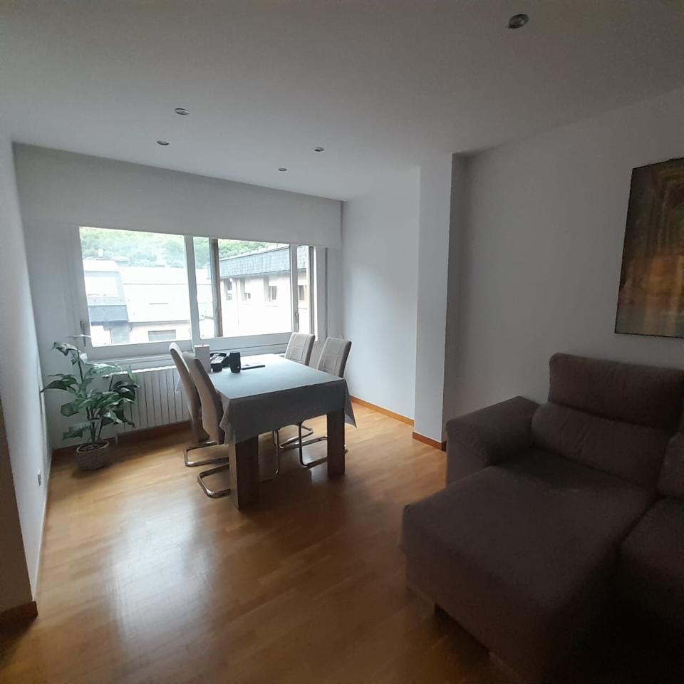 2-bedroom penthouse seasonal rent in Centro, Andorra la Vella · 51 of 60