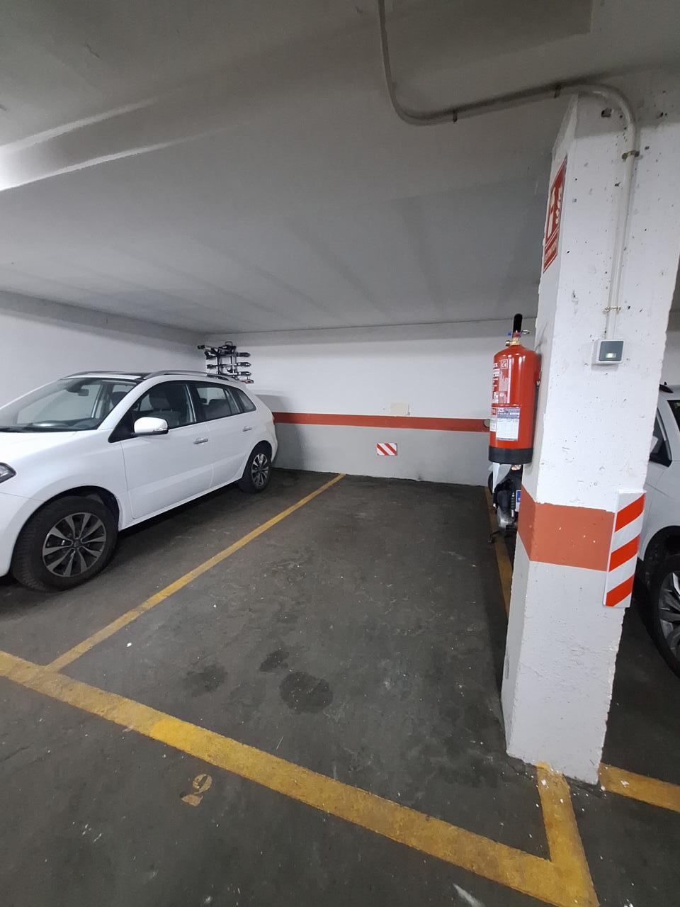 Garaje en venta en Sevilla