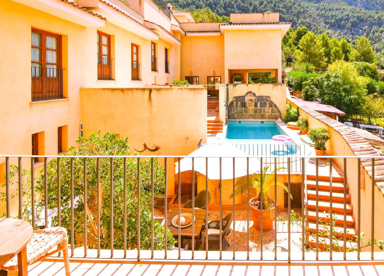 Mansión con varios Apartamentos y Piscinas — Andratx — Foto 2