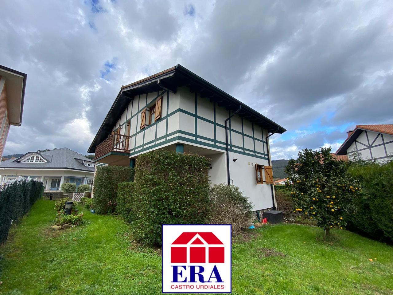 Chalet en venta en Cantabria