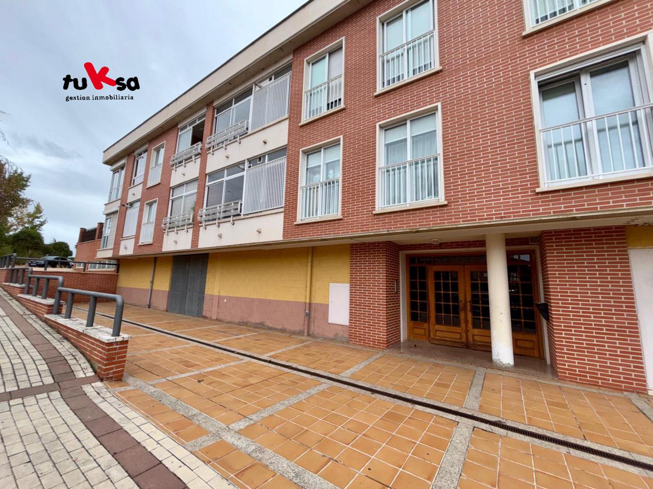 Local en venta en Ávila