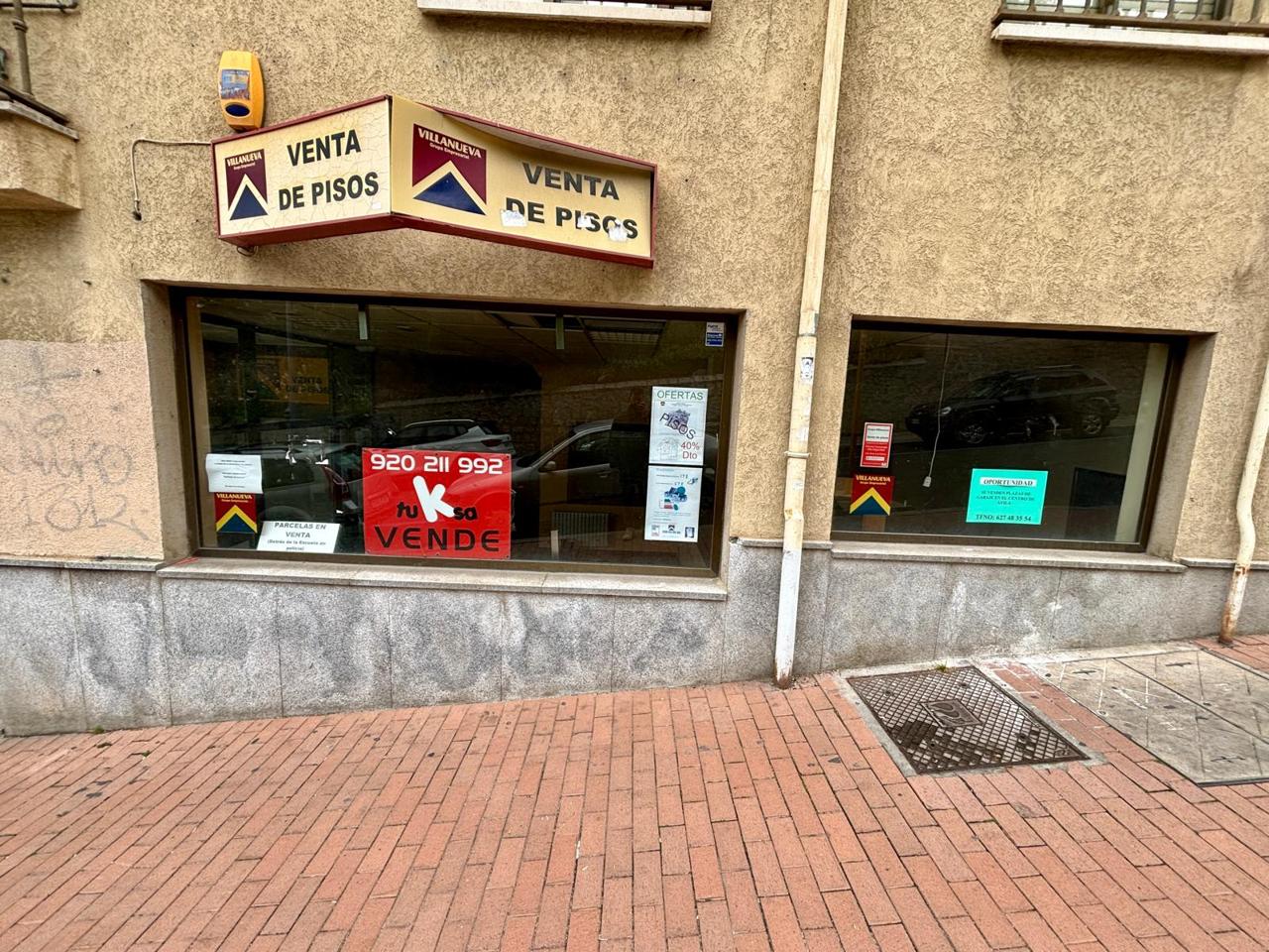 Local en venta en Ávila
