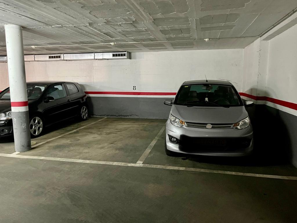 plaza-de-parking en montcada-i-reixac · avinguda-terra-nostra-08110 €