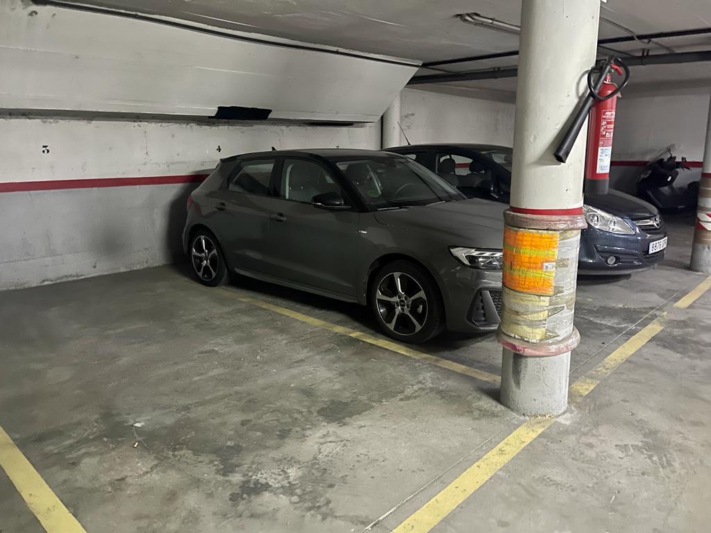 plaza-de-parking en montcada-i-reixac · avinguda-riera-de-sant-cugat-08110 16000€