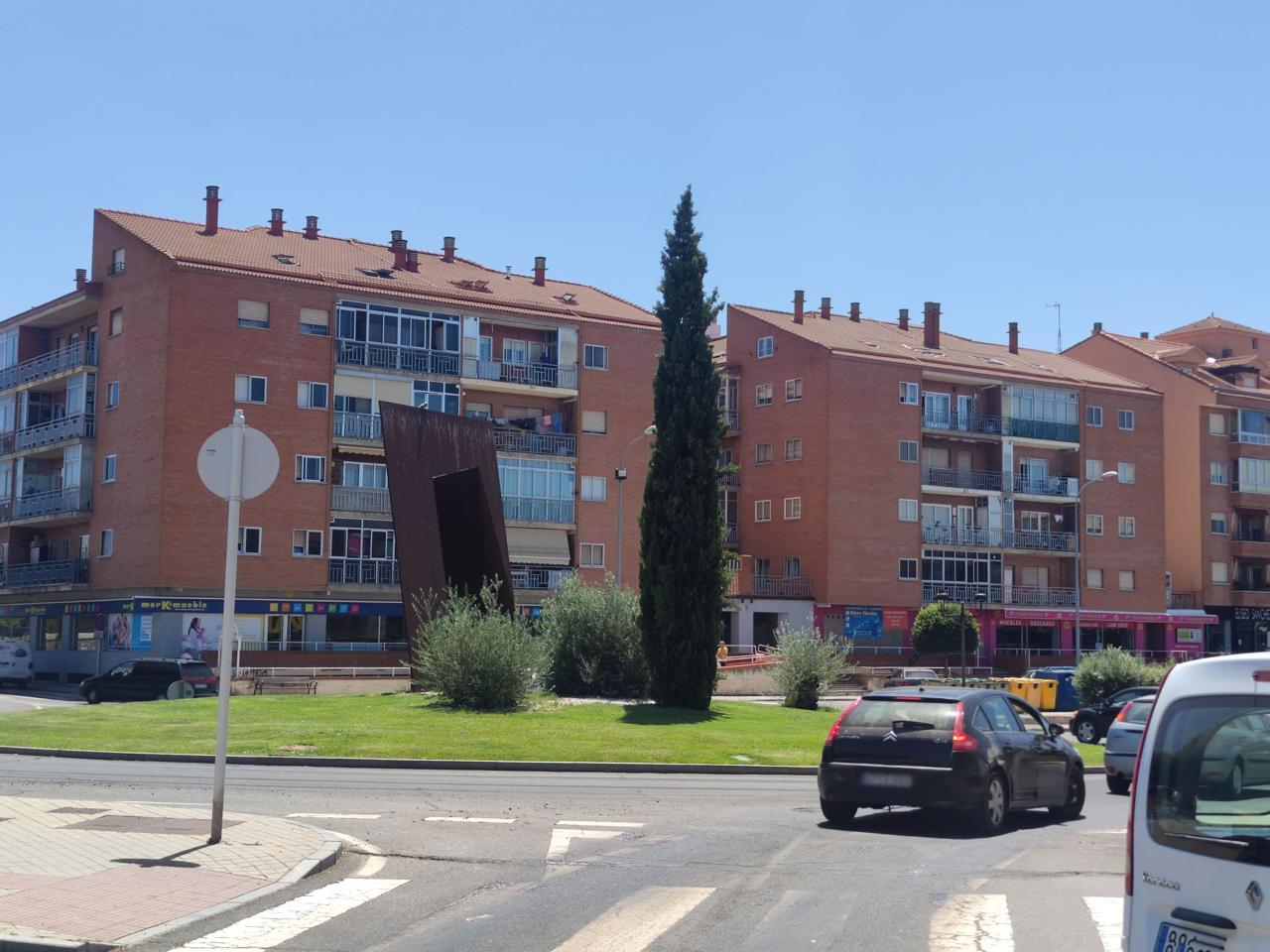 En zona Sur piso con Terraza y Ascensor