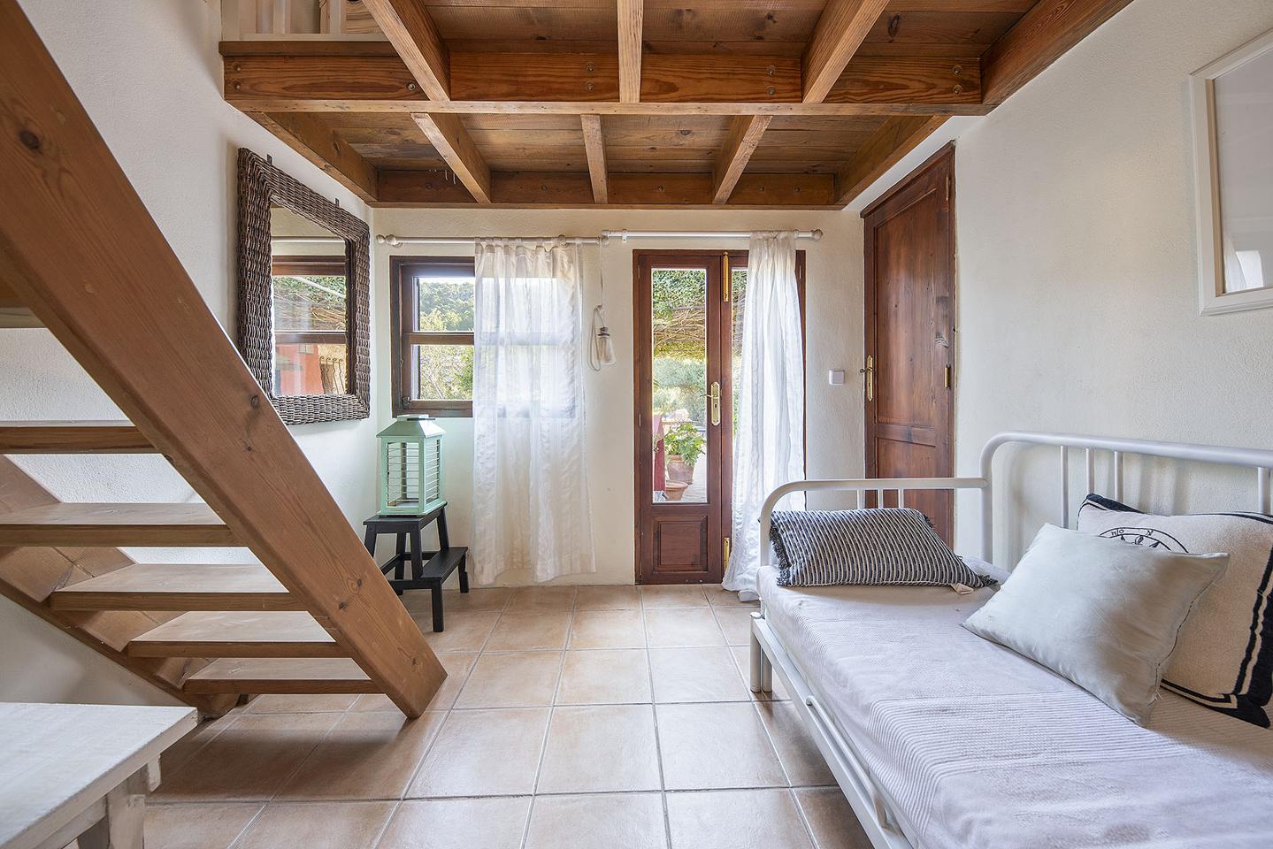 Encantadora Finca con piscina y jardines en S'Arracó — S'Arracó — Foto 13