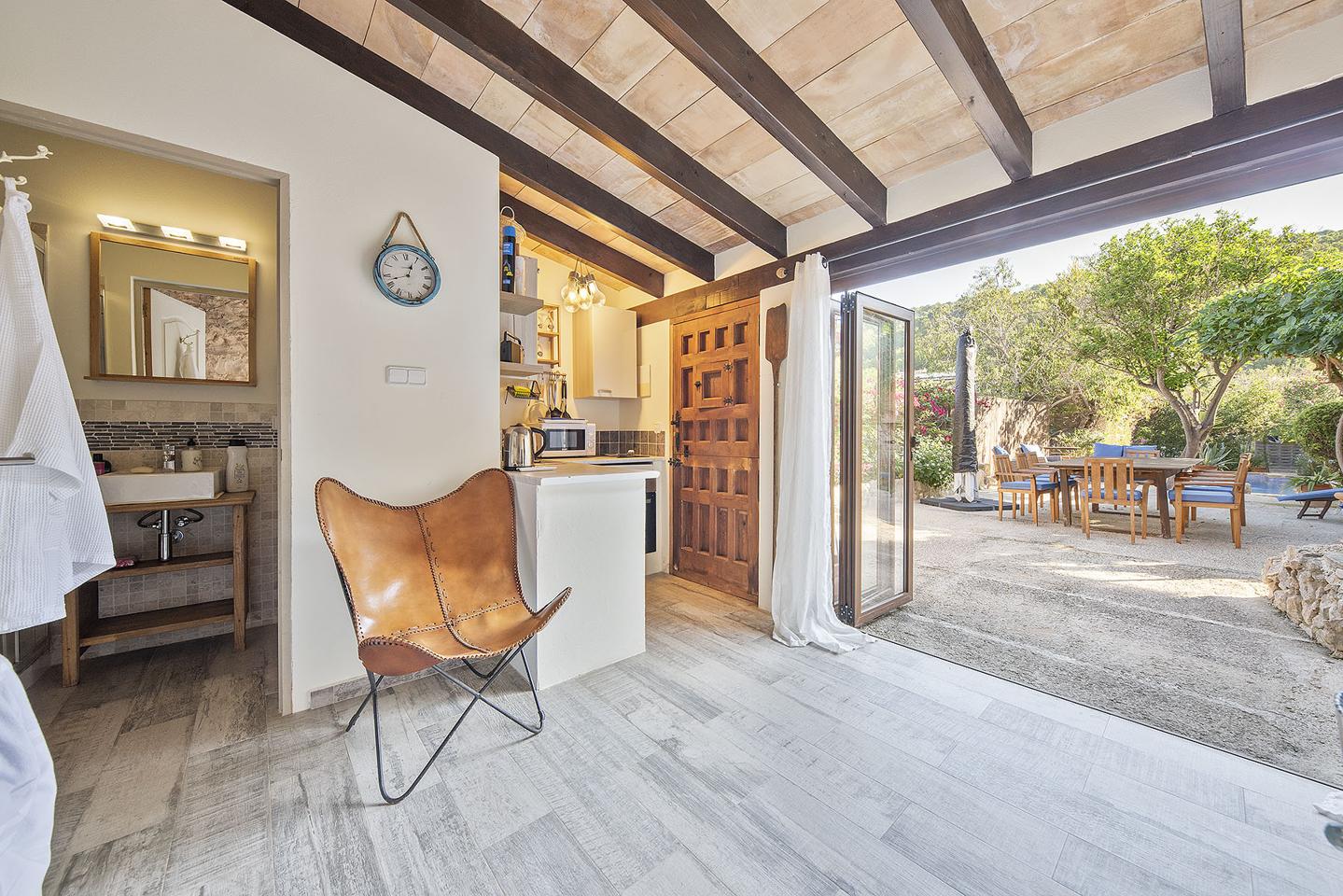 Encantadora Finca con piscina y jardines en S'Arracó — S'Arracó — Foto 15
