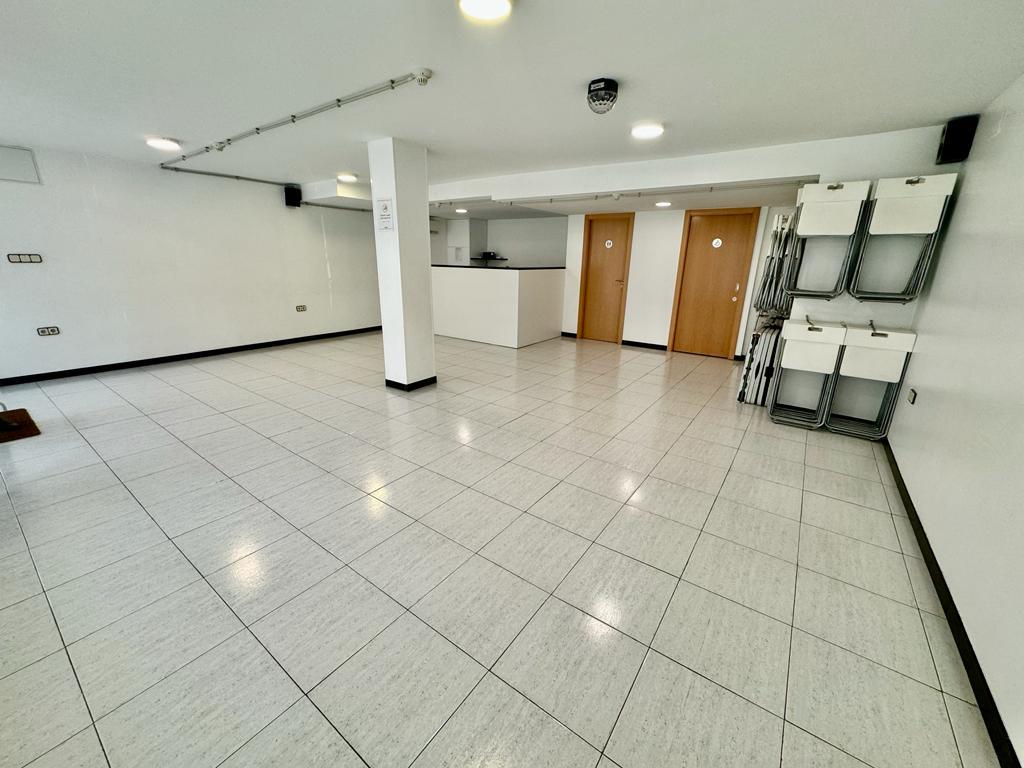 locals-comercials en montcada-i-reixac · montcada-centro €