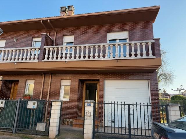 Chalet en venta en La Rioja