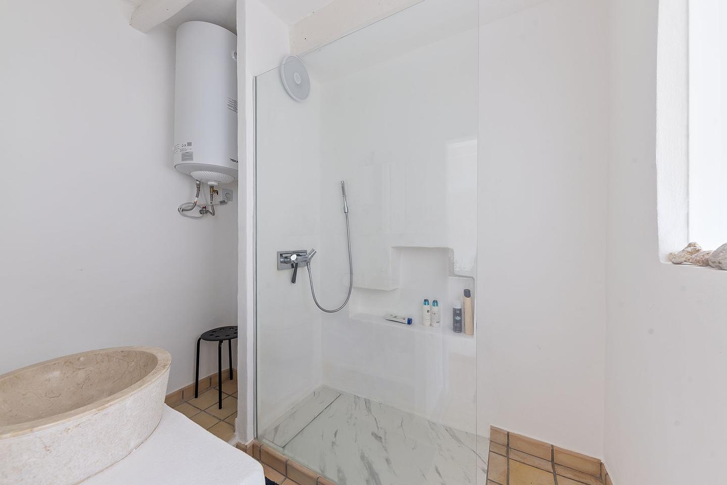 Encantadora casa de pueblo en Andratx con espacios luminosos — Andratx — Foto 16