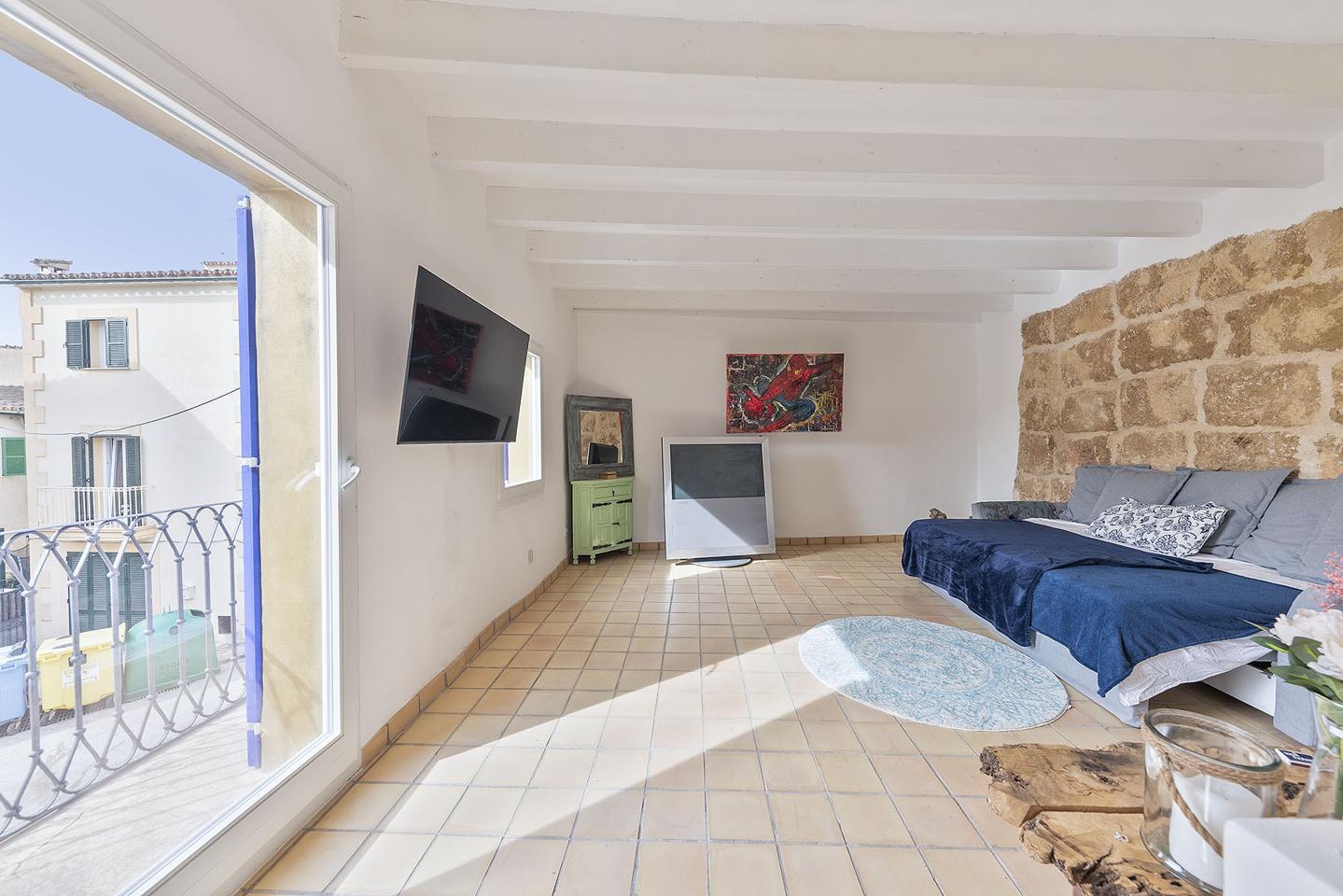 Encantadora casa de pueblo en Andratx con espacios luminosos — Andratx — Foto 6