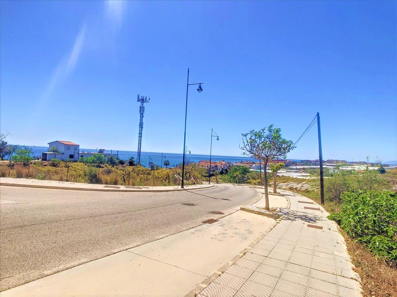 foto de TERRENOS URBANOS EN TORROX COSTA, MÁLAGA.