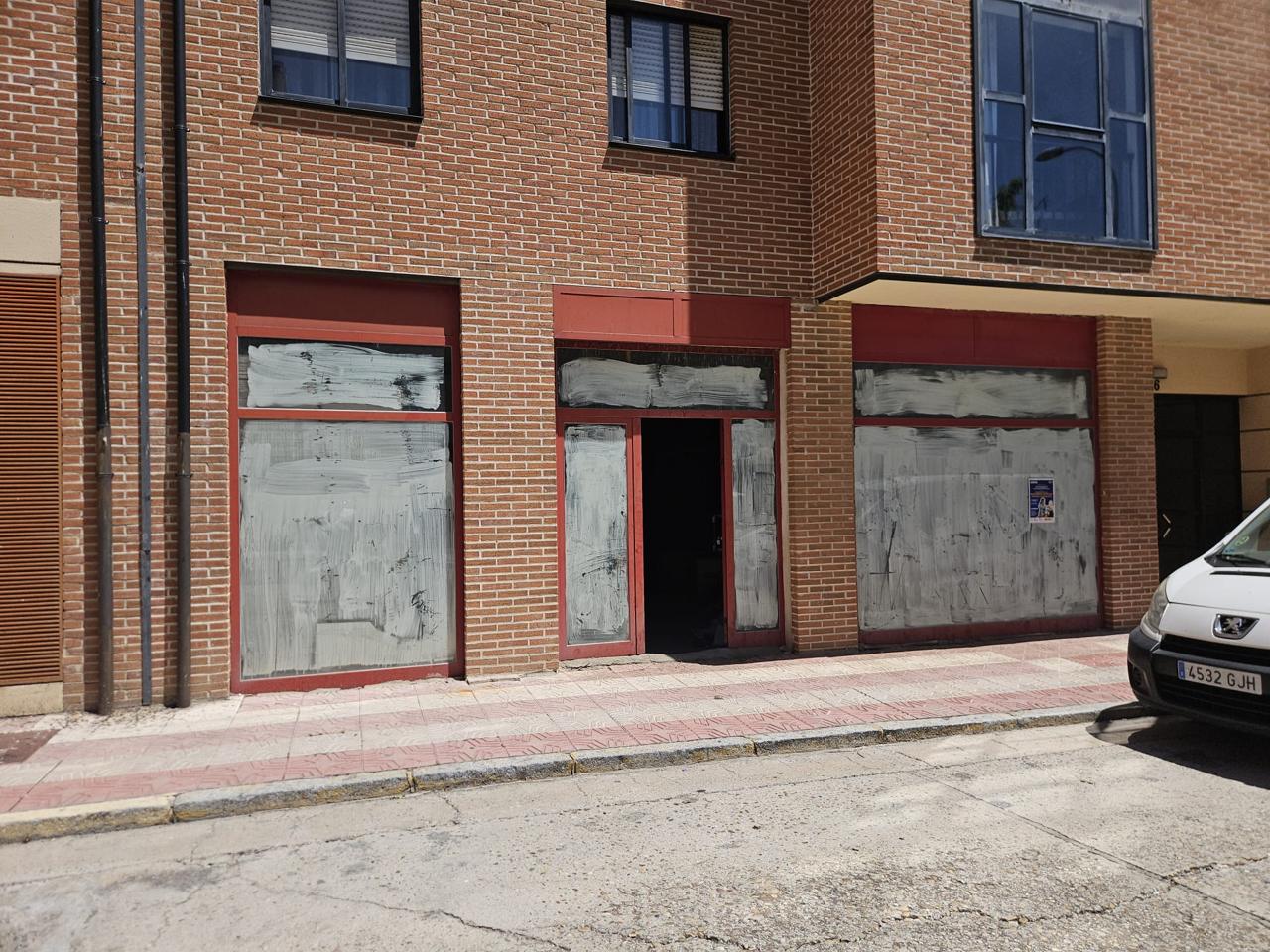 Local en venta en Ávila