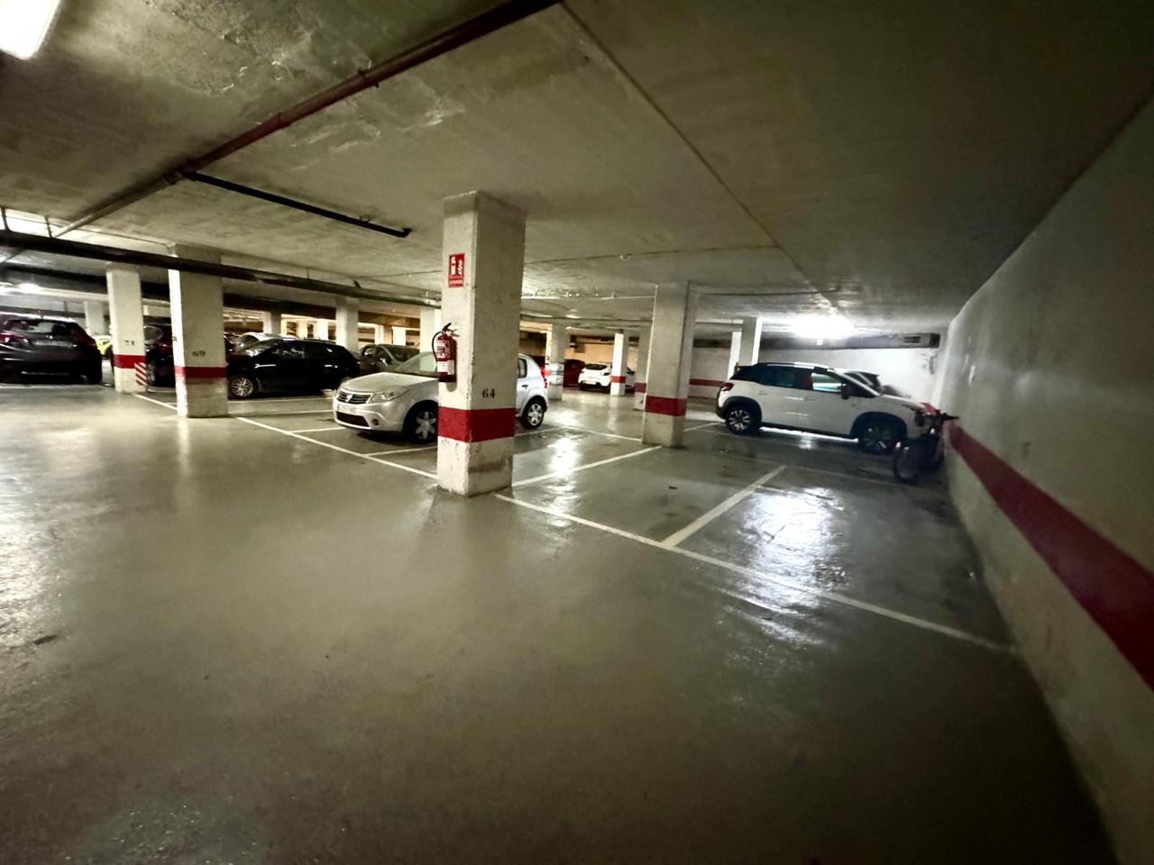 plaza-de-parking en montcada-i-reixac · montcada-centro 9900€