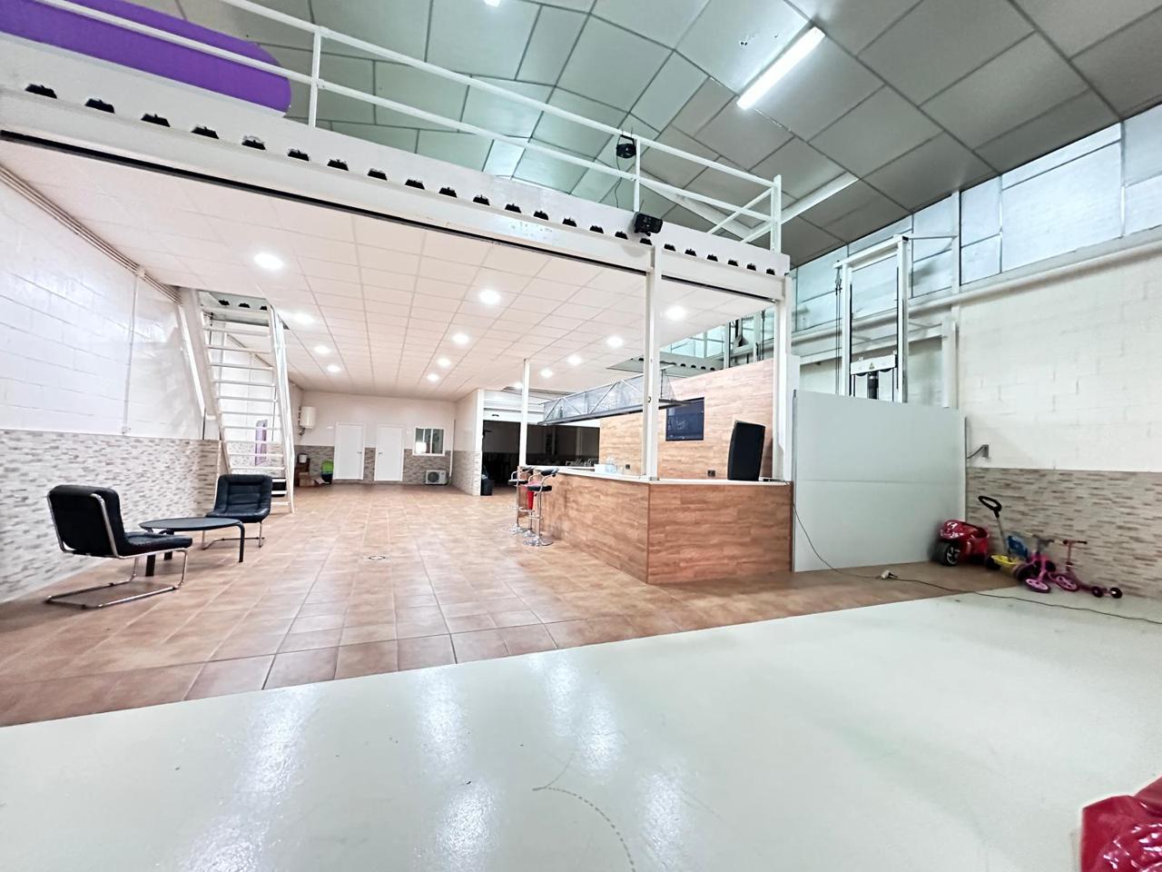 Industrial en venta en Badajoz