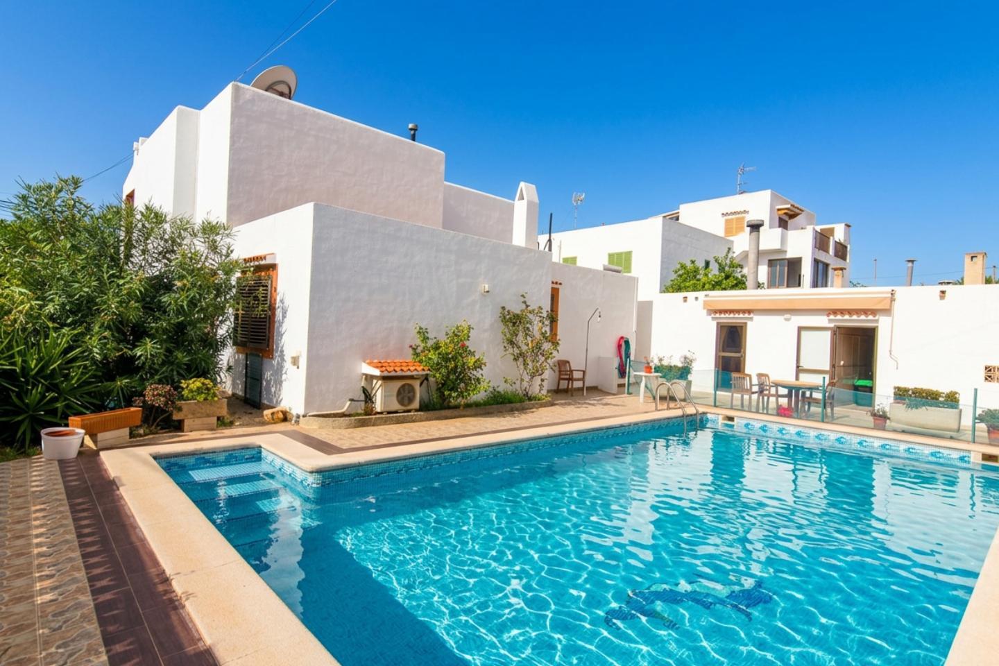 Chalet con encanto en zona residencial de Ibiza