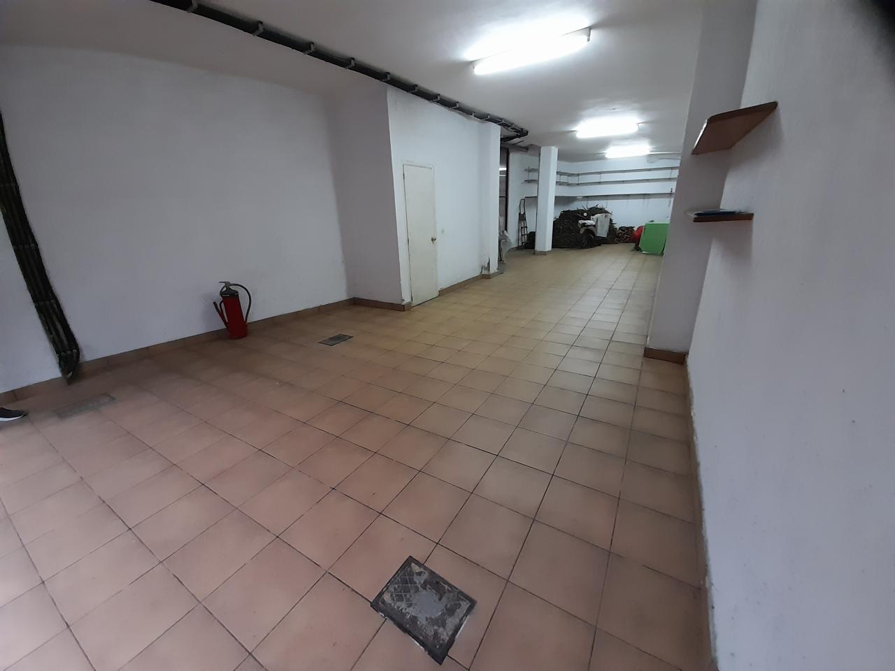Local en venta en Girona
