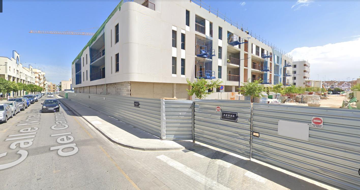 Local en venta en Dos Hermanas de 96 m2 REF:03807