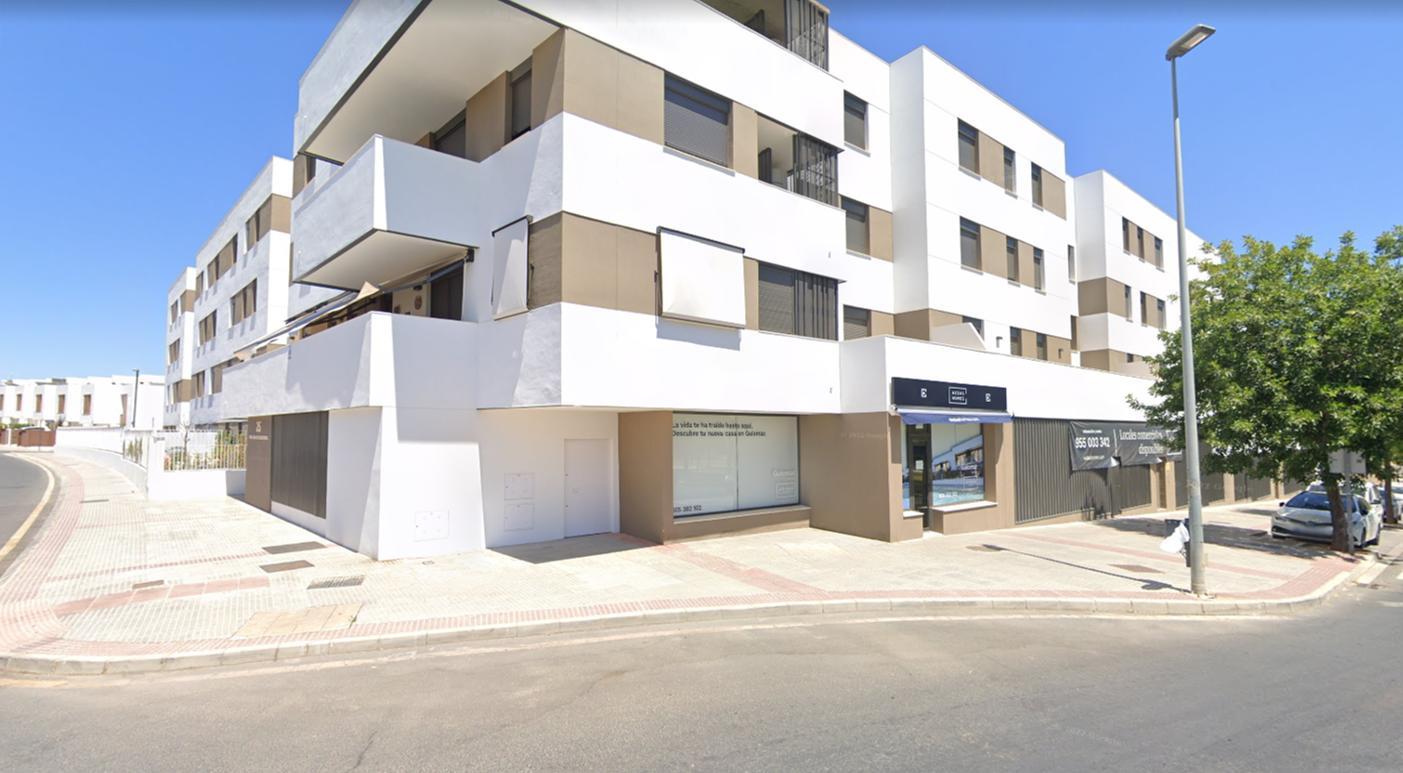 Local en venta en Bormujos de 177 m2 REF:03810