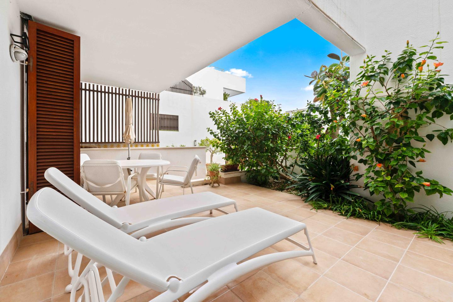 Vivienda en planta baja con piscina comunitaria y parking en Port d'Andratx — Port d'Andratx — Foto 2