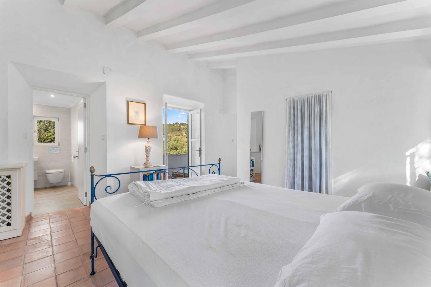 Donde todo invita a quedarse: casa con carácter en S’Arracó — S'Arracó — Foto 11