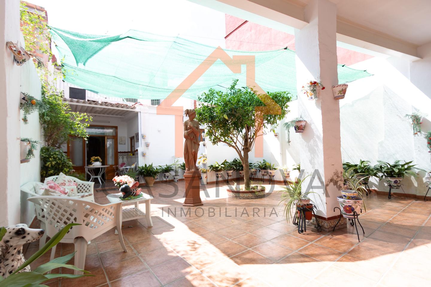 Casa / chalet en Alberic, Valencia de 203 m2