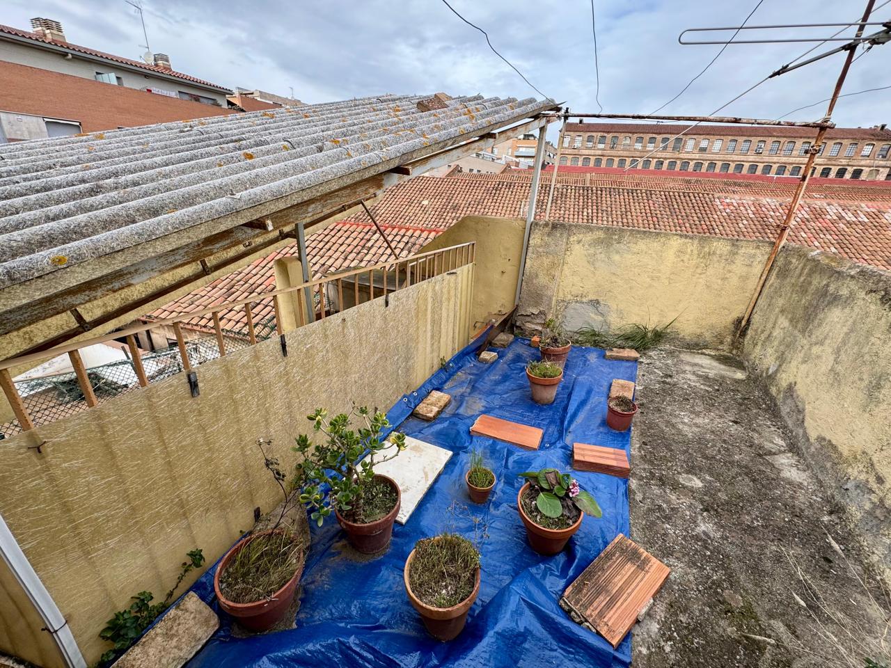 casa--chalet en terrassa · terrassa 165000€