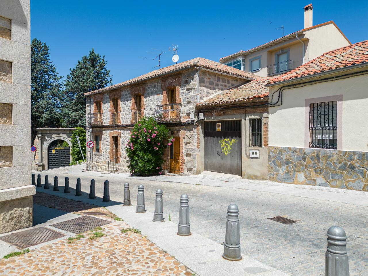 Terreno Urbano de 145m2 en el INTERIOR de las MURALLAS